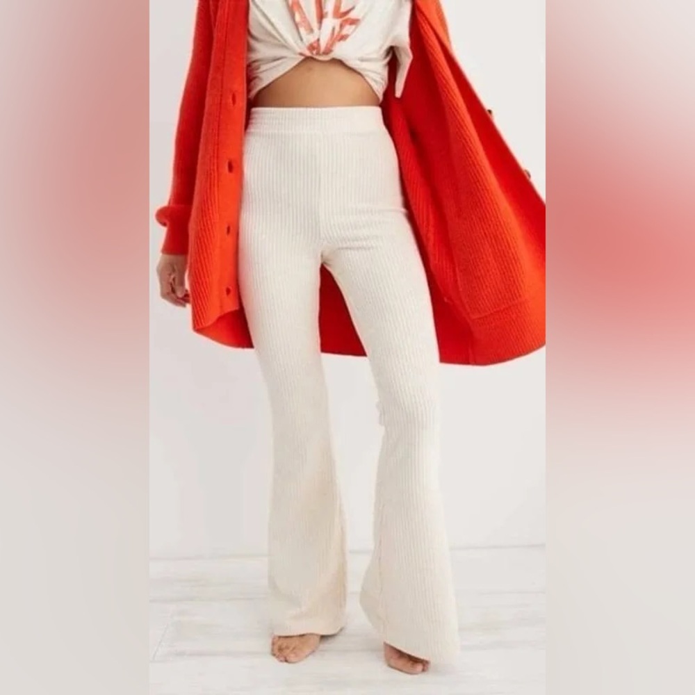 Arie Grove Velour - Picture 1 of 1